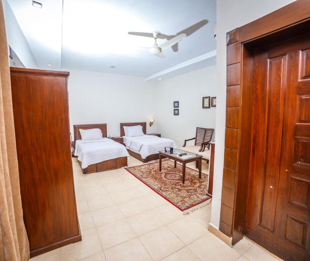 Hotel Vip House Peszawar Zewnętrze zdjęcie