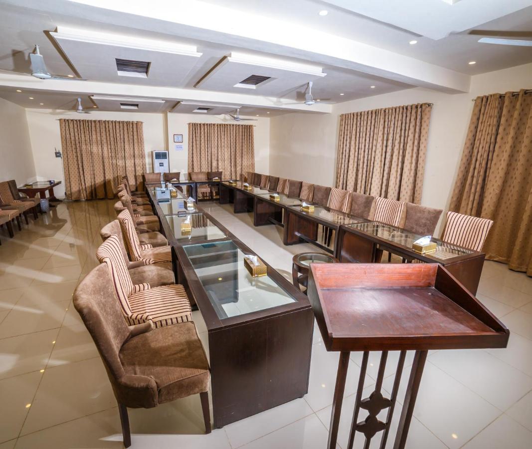 Hotel Vip House Peszawar Zewnętrze zdjęcie