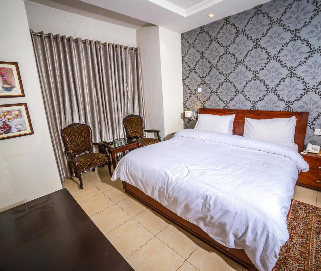 Hotel Vip House Peszawar Zewnętrze zdjęcie