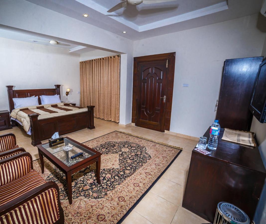 Hotel Vip House Peszawar Zewnętrze zdjęcie